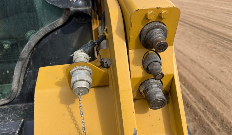 
								2015 CATERPILLAR 259D Skid Steer full									