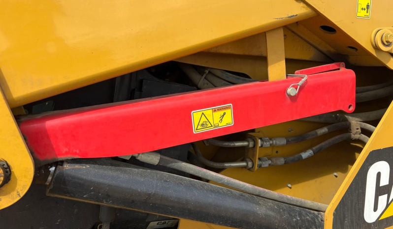 
								2015 CATERPILLAR 259D Skid Steer full									