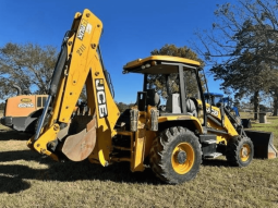 
										2014 JCB 3CX Loader and Backhoe full									
